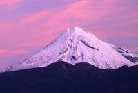 Na juh od Tokia sa týči najvyšší vrch Japonska, 3 776 m vysoký majestátny: (náhled)