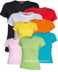 Jaké barvy mají trička?