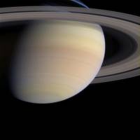 Jak je jmno nejvtho msce Saturnu? (nhled)