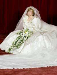 Provdala se nevěsta z fotografie č. 8 za následníka britského trůnu prince Charlese? (náhled)