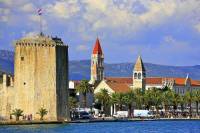 Chorvatsko má nejen průzračný Jadran, ale i několik historicky cenných letovisek, která jsou zapsána na seznamu světového dědictví UNESCO. Které chorvatské letovisko je na fotografii? (náhled)