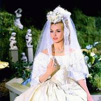 Je nevstou na fotografii .8 Angelika de Sanc de Monteloup, provdan hrabnka de Peyrac z filmu "Angelika, markza andl"? (nhled)