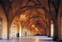 Na obrázku č.3 je jeden z interiérů Starého královského paláce na Pražském hradě. Jaký má název: (náhled)