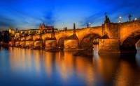 Jak se jmenuje jedna z nejvýznamnějších památek Prahy na fotografii č.5? (náhled)