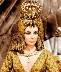 Je na fotografii .2 egyptsk krlovna Kleopatra z velkofilmu Kleopatra? (nhled)