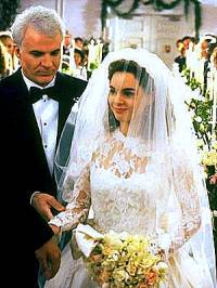 Je na fotografii .18 otec George Banks se svou dcerou Annie na jej svatb ve filmu Otec nevsty? (nhled)